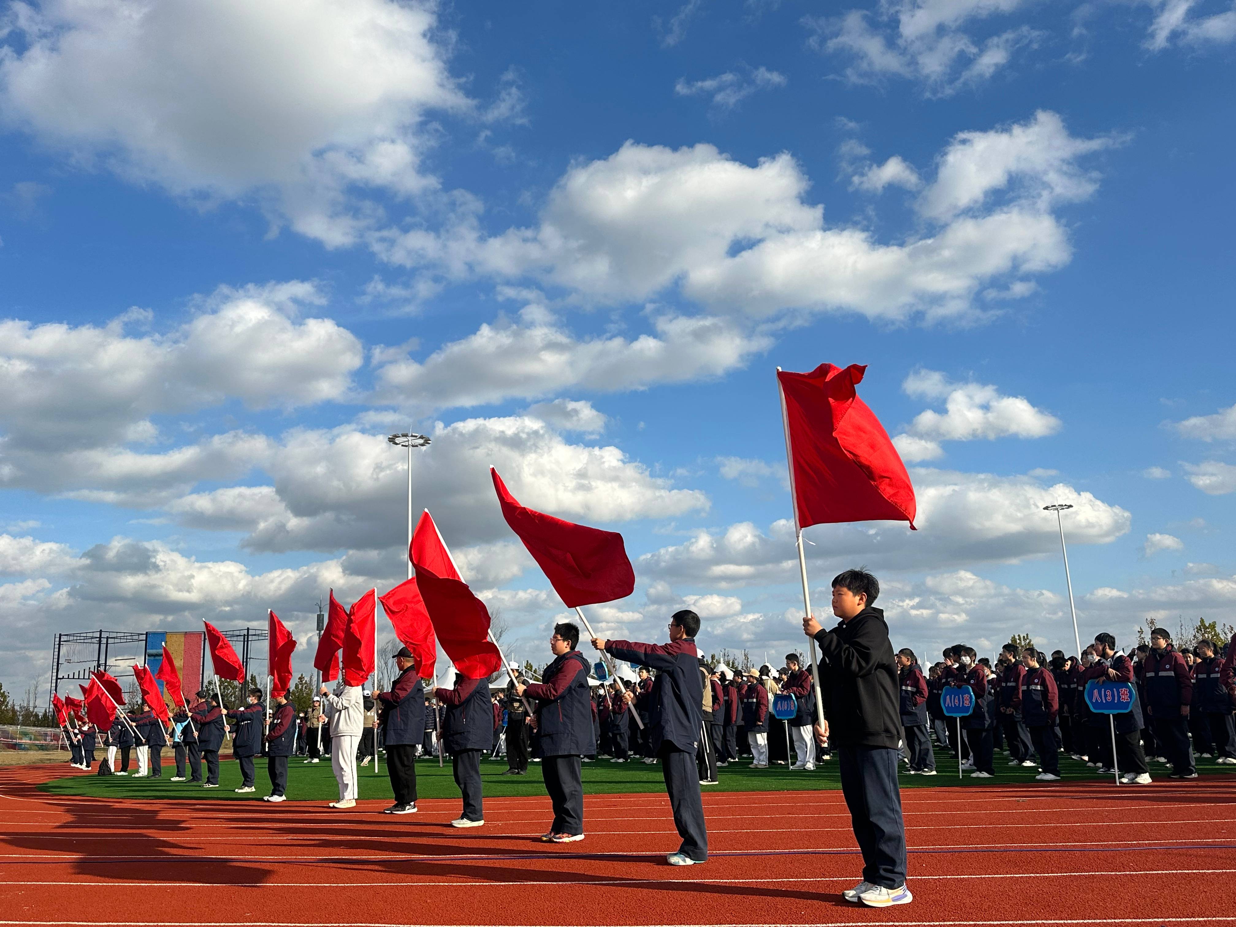 20241122 云臺開展研學活動，勞動減壓共促成長(1).jpg